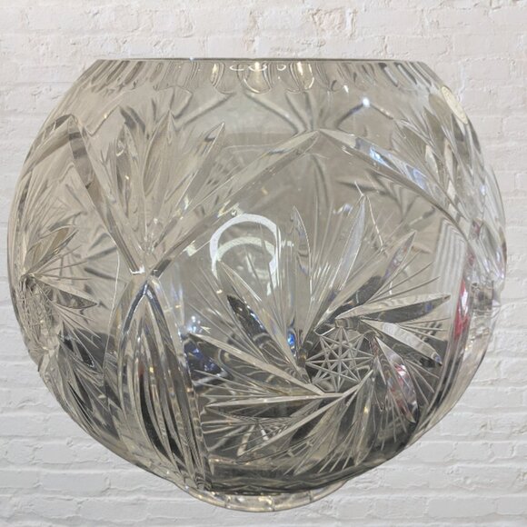 CUT GLASS LEAD CRYSTAL ROSE BOWL – Large Decorative Centerpiece, Clear, Vintage - Picture 4 of 8
